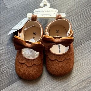 Lucky Brand Brown Baby Dress Crib Shoes Size 4